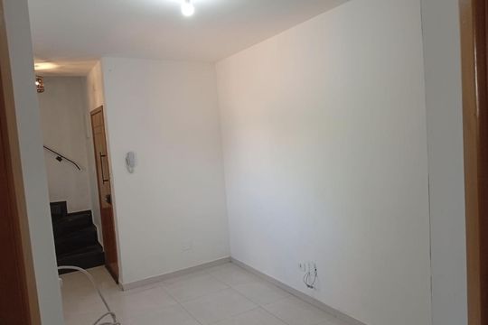 Sala de apartamento à venda com 2 quartos, 90m² em Vila Vitória, Santo André