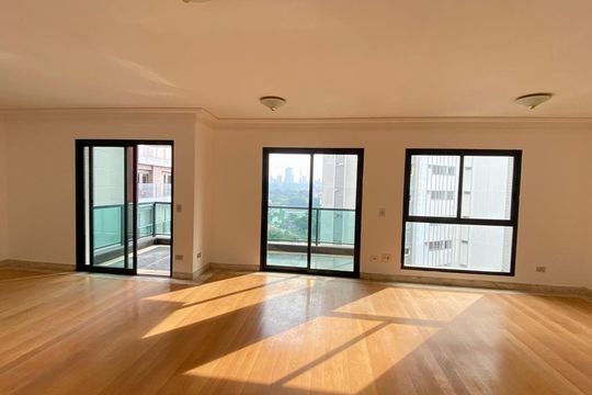 Apartamento para alugar com 4 quartos, 202m² em Higienópolis, São Paulo