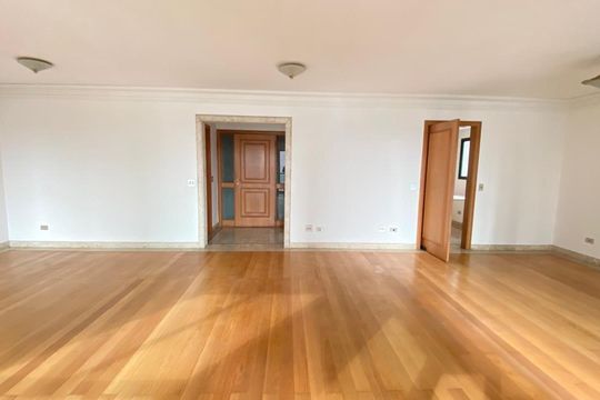 Apartamento para alugar com 4 quartos, 202m² em Higienópolis, São Paulo