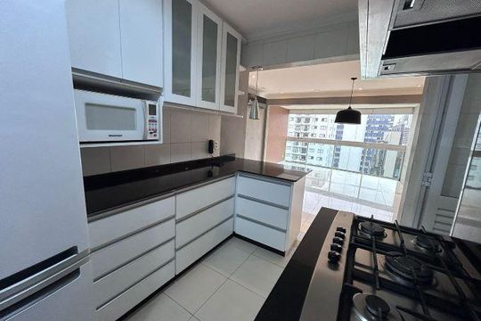 Apartamento à venda com 2 quartos, 96m² em Vila Olímpia, São Paulo