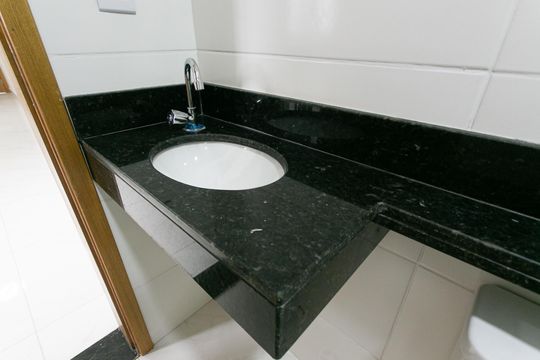 Banheiro de apartamento para alugar com 2 quartos, 37m² em Penha de França, São Paulo