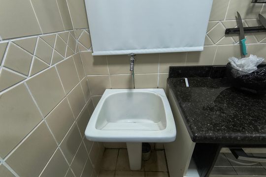 Área de serviço de apartamento para alugar com 1 quarto, 77m² em Vila Seixas, Ribeirão Preto