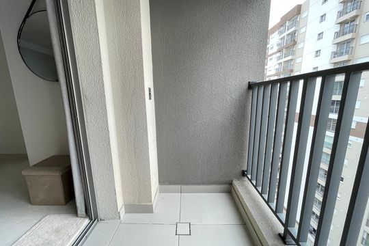 Varanda de apartamento para alugar com 2 quartos, 55m² em Vila Sonia, São Paulo