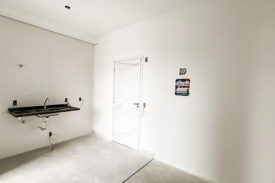 Sala  de apartamento à venda com 2 quartos, 40m² em Vila Carmosina, São Paulo