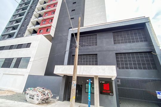 Fachada  de apartamento à venda com 2 quartos, 40m² em Vila Carmosina, São Paulo
