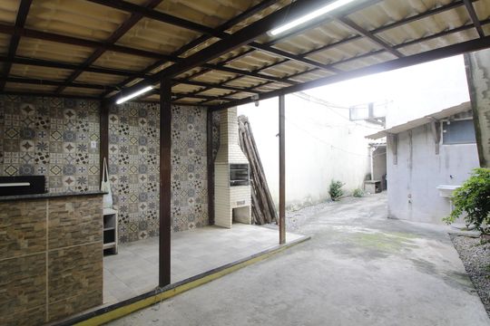 Área externa de kitnet/studio para alugar com 1 quarto, 150m² em Parque Eldorado 2, Cabo Frio