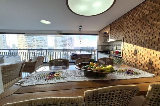 Apartamento à venda com 3 quartos, 223m² em Jardim Marajoara, São Paulo