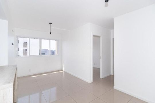 Sala de apartamento para alugar com 2 quartos, 55m² em Passo d’Areia, Porto Alegre