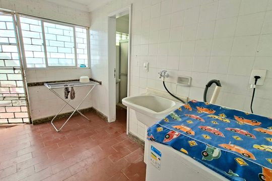 Área de serviço  de casa para alugar com 4 quartos, 450m² em Horto Florestal, Salvador