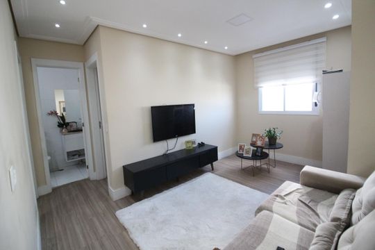 Sala de apartamento à venda com 2 quartos, 72m² em Vila Yara, Osasco