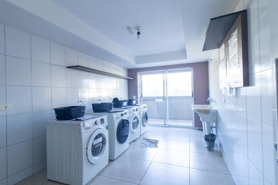 Lavanderia de apartamento à venda com 1 quarto, 34m² em Novo Mundo, Curitiba
