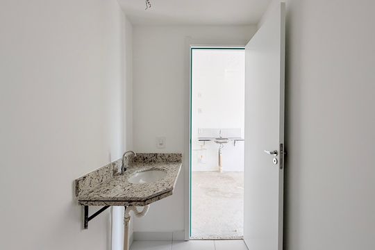 Banheiro  de apartamento à venda com 1 quarto, 33m² em Brooklin, São Paulo
