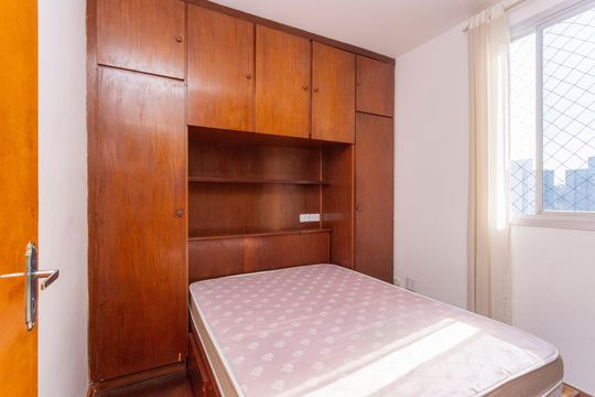Quarto 1 de apartamento para alugar com 2 quartos, 55m² em Vila Constancia, São Paulo