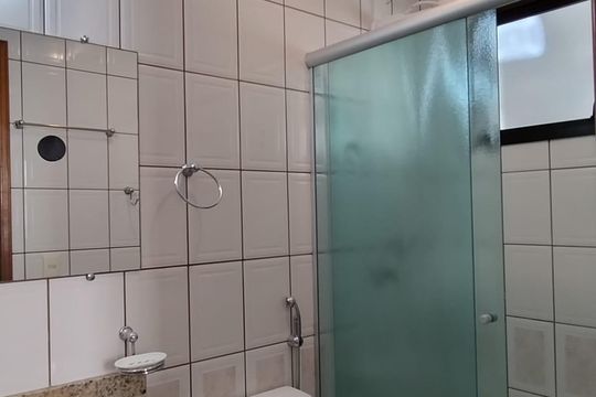 Banheiro de apartamento para alugar com 3 quartos, 83m² em Parque Residencial Aquarius, São José dos Campos