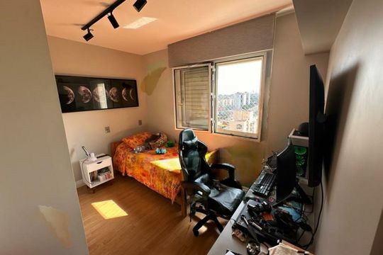 Apartamento à venda com 3 quartos, 142m² em Vila Alexandria, São Paulo