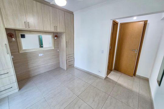 Suíte 1 de apartamento para alugar com 1 quarto, 57m² em Guilhermina, Praia Grande
