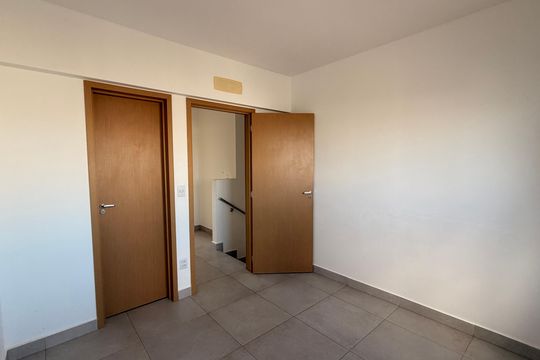 Suíte 2 de casa de condomínio para alugar com 2 quartos, 249m² em Conjunto Residencial Storil, Aparecida de Goiânia