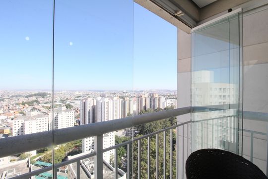 Varanda da sala de apartamento para alugar com 2 quartos, 56m² em Jardim Henriqueta, Taboão da Serra