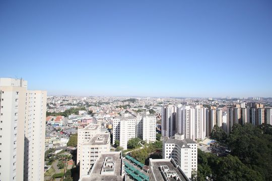 Vista Quarto 2 de apartamento à venda com 2 quartos, 56m² em Jardim Henriqueta, Taboão da Serra