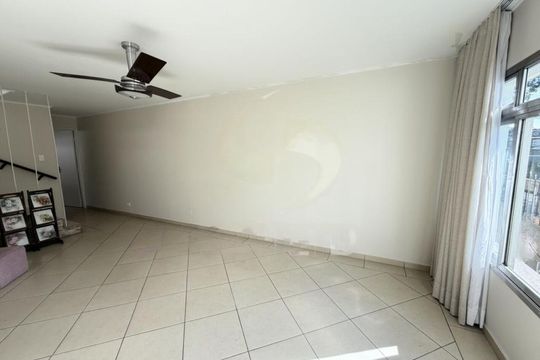 Casa à venda com 3 quartos, 140m² em Planalto Paulista, São Paulo