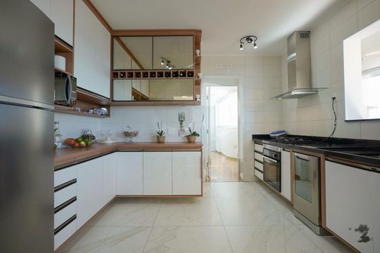 Apartamento à venda com 3 quartos, 145m² em Vila Sofia, São Paulo