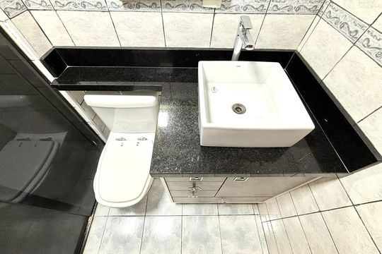 Banheiro  de apartamento para alugar com 2 quartos, 59m² em Conjunto Habitacional Padre Jose de Anchieta, São Paulo