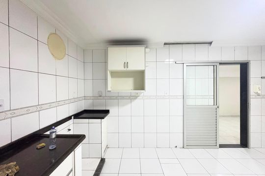Casa para alugar com 6 quartos, 267m² em Jardim América, Goiânia