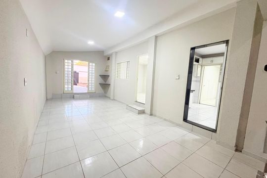 Casa para alugar com 6 quartos, 267m² em Jardim América, Goiânia