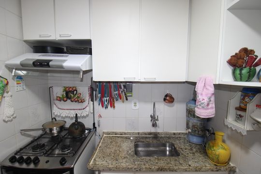 Cozinha de apartamento à venda com 2 quartos, 42m² em Jardim Antártica, São Paulo