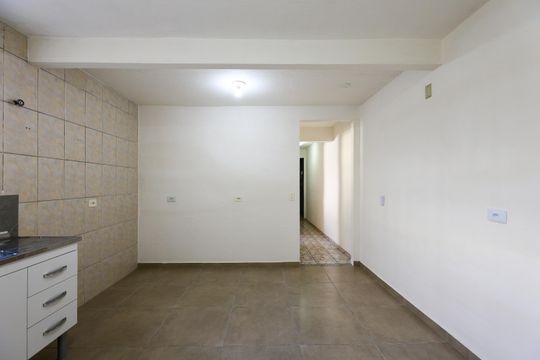 Cozinha de casa para alugar com 2 quartos, 70m² em Parque Pinheiros, Taboão da Serra