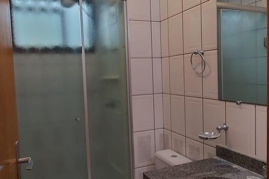 Banheiro de apartamento para alugar com 3 quartos, 83m² em Parque Residencial Aquarius, São José dos Campos