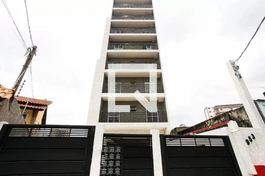Fachada de apartamento para alugar com 2 quartos, 33m² em Penha de França, São Paulo
