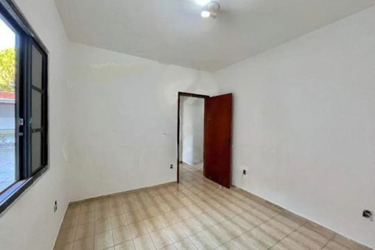 Casa para alugar com 4 quartos, 250m² em Jardim Guarani, Campinas
