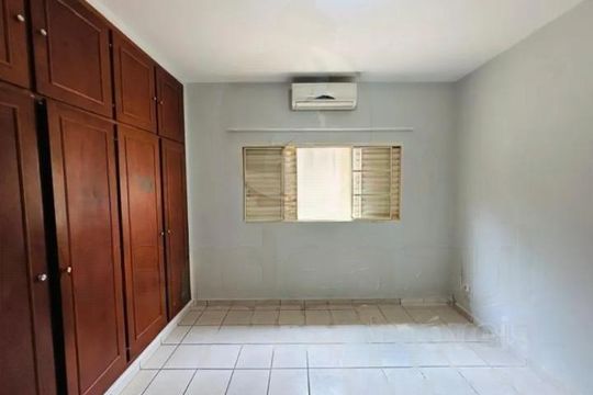 Casa para alugar com 3 quartos, 180m² em Santa Cecilia, Paulínia