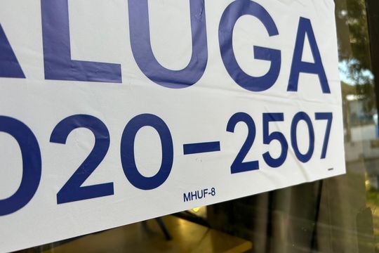 Placa de apartamento para alugar com 1 quarto, 50m² em Lagoa da Conceição, Florianópolis