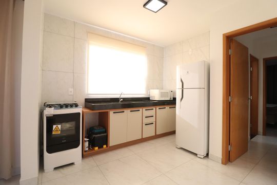 Cozinha de apartamento para alugar com 3 quartos, 82m² em Jaraguá, Uberlândia