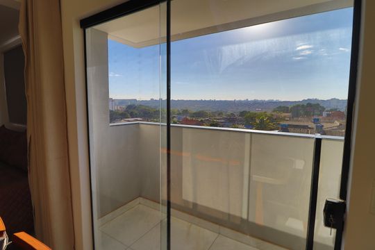 Sacada da Sala de apartamento para alugar com 3 quartos, 82m² em Jaraguá, Uberlândia
