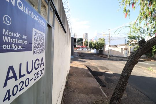Plaquinha de casa para alugar com 2 quartos, 52m² em Cazeca, Uberlândia