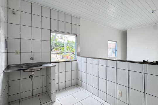 Cozinha de kitnet/studio para alugar com 1 quarto, 48m² em Mussurunga, Salvador