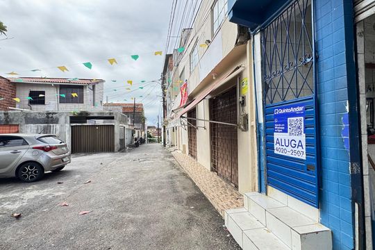 Fachada de kitnet/studio para alugar com 1 quarto, 48m² em Mussurunga, Salvador