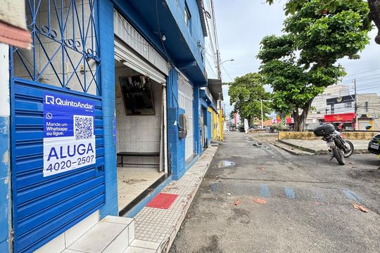 Fachada de kitnet/studio para alugar com 1 quarto, 48m² em Mussurunga, Salvador