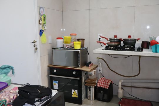 Cozinha de apartamento para alugar com 1 quarto, 32m² em Vila Ivone, São Paulo