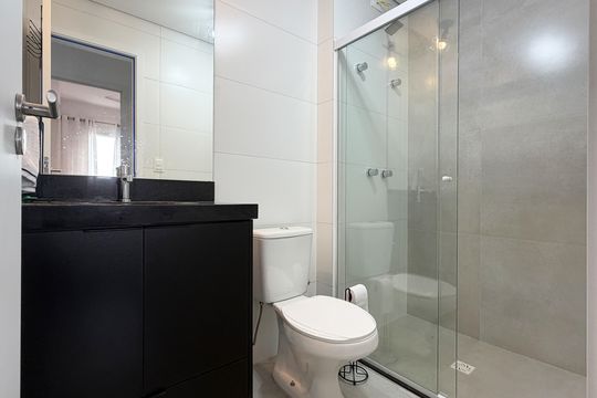 Banheiro de apartamento para alugar com 1 quarto, 38m² em Macuco, Santos