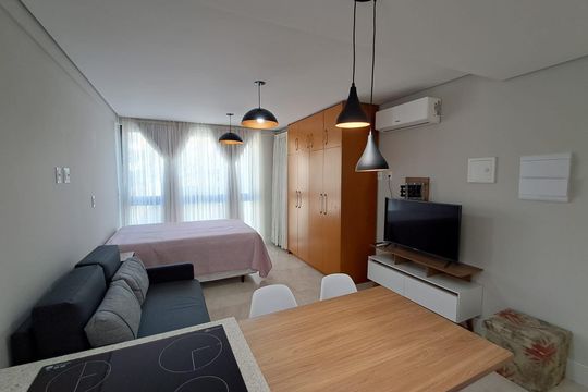Apartamento para alugar com 1 quarto, 31m² em Cacupé, Florianópolis