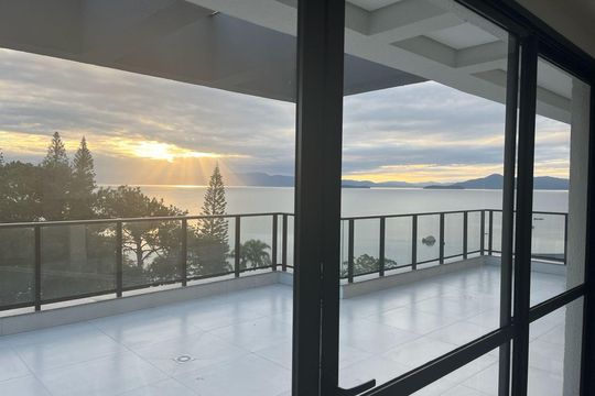 Área externa de apartamento para alugar com 1 quarto, 31m² em Cacupé, Florianópolis