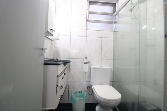 Banheiro de casa à venda com 3 quartos, 87m² em Vila Isa, São Paulo