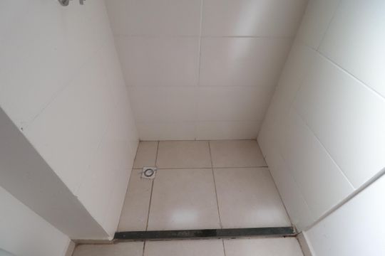 Banheiro de apartamento para alugar com 2 quartos, 43m² em Subsetor Norte - 10 (n-10), Ribeirão Preto