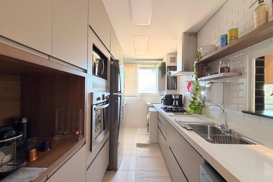 Cozinha de apartamento à venda com 2 quartos, 83m² em Gramadão , Jundiaí