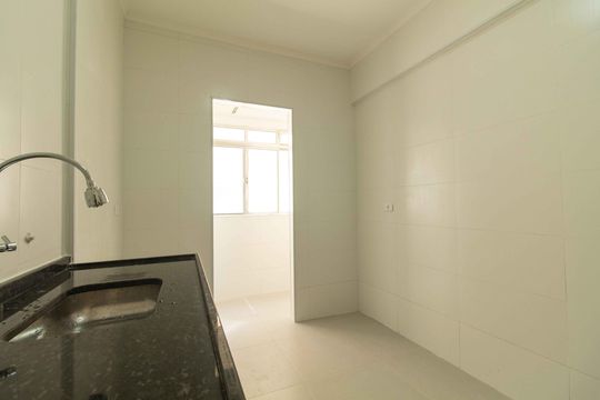 Cozinha de apartamento à venda com 1 quarto, 54m² em Liberdade, São Paulo