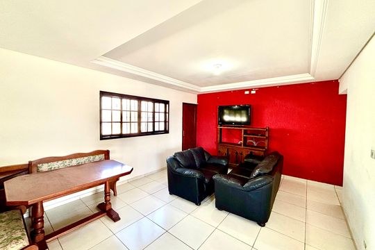 Sala de casa para alugar com 3 quartos, 160m² em Vila Cristina, Ferraz de Vasconcelos